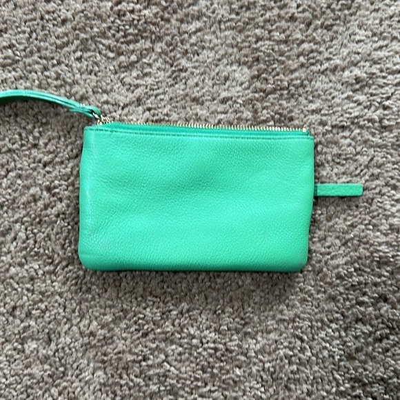 Kate Spade wristlet - Picture 4 of 4
